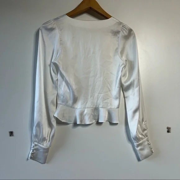 For Love and lemons Isabella ivory satin ruched long sleeve top - Picture 8 of 8